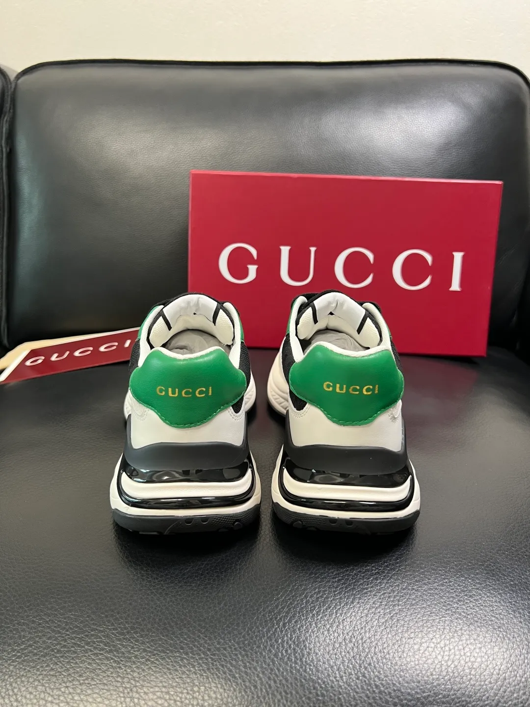 Men's shoes 💰800 Gucci top purchasing Gucci counter new model, original factory configuration imported cowhide from Italy with printed fabric, imported cowhide lining, breathable and comfortable, sole: original factory special sole is super comfortable, original factory and single goods are high quality, welcome to compare, code number 38-44 (customized 45)